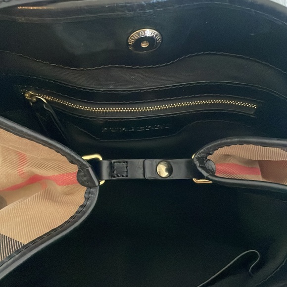 Burberry shoulder bag - Picture 9 of 10